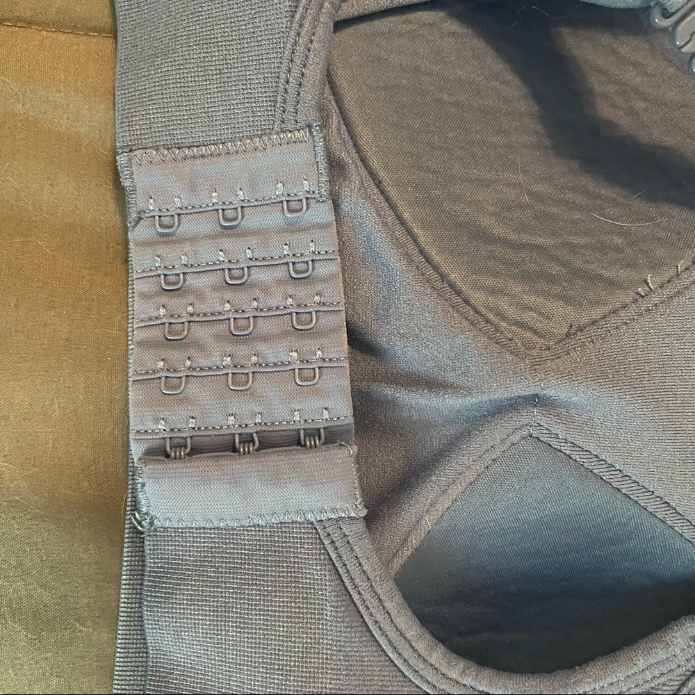 Nursing bra - Picture 2 of 6